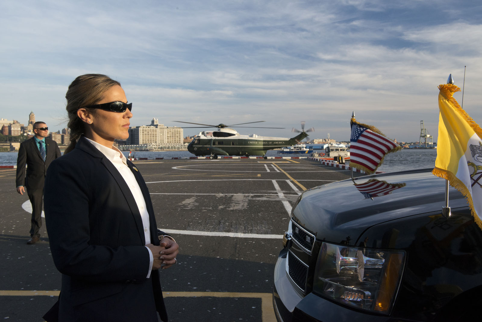 Female Secret Service Agent